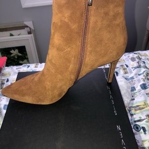 Size 10 Steve Madden chestnut boots